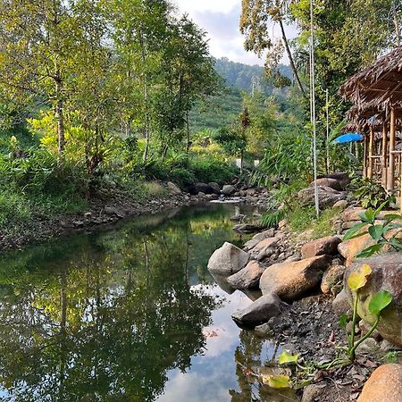 Baan Tarn Naam Konuk evi Ban Lam Ru Dış mekan fotoğraf